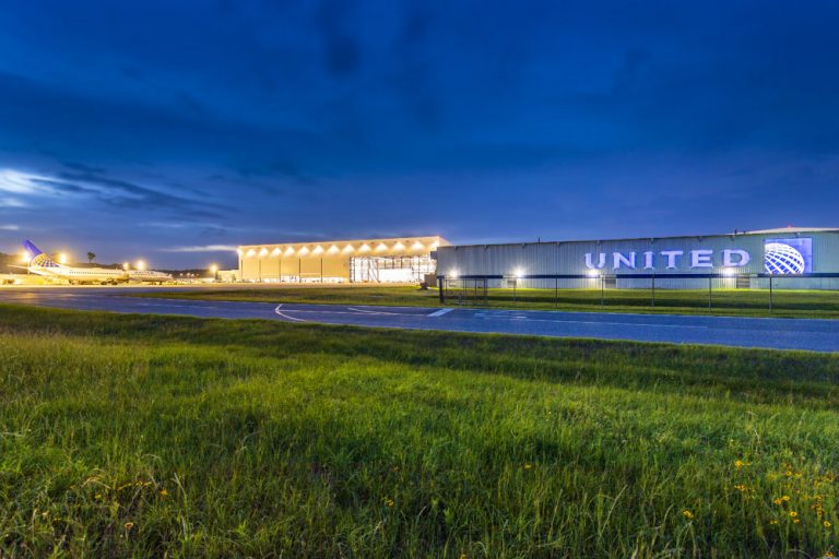 United Airlines Maintenance Hangar X IAH Houston, TX 041720