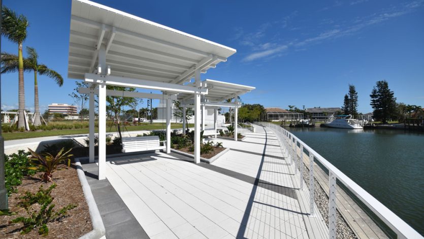 Walkway along the water