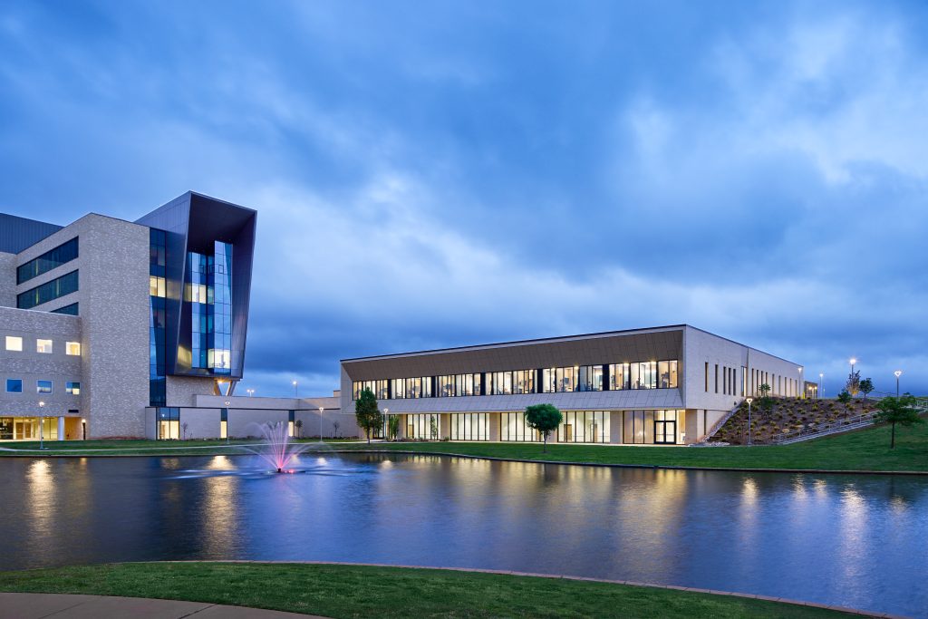 OU Health Stephenson Cancer Center at Norman Regional Photo credit: Corey Gaffer Photography